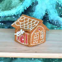 Tara Treasures Felt Gingerbread House - Red Door