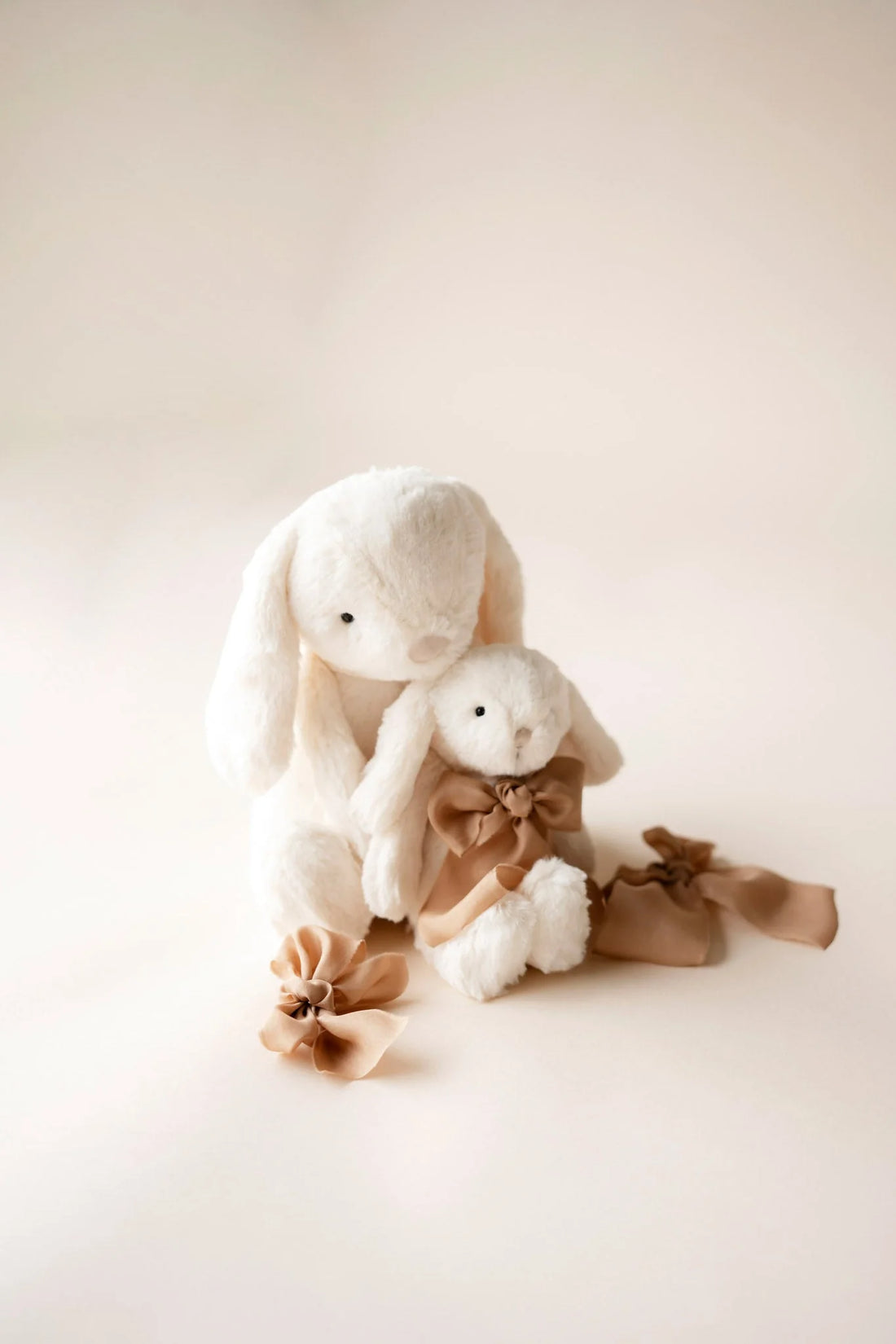 Jamie Kay Snuggle Bunnies - Penelope the Bunny - Marshmallow