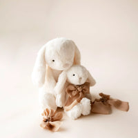 Jamie Kay Snuggle Bunnies - Penelope the Bunny - Marshmallow