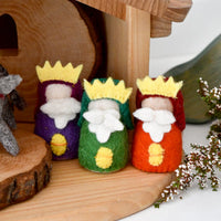 Tara Treasures Felt Nativity Peg Dolls Set