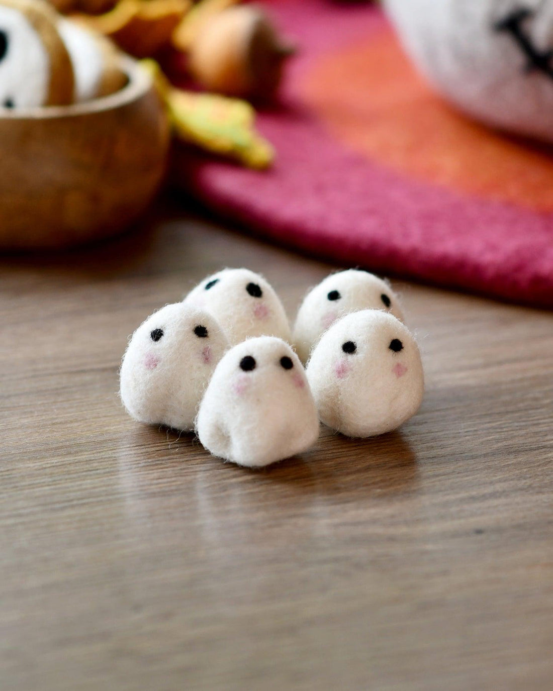 Tara Treasures Felt Cute Ghosts Loose Parts - 5 Ghosts