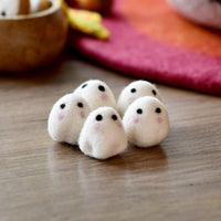 Tara Treasures Felt Cute Ghosts Loose Parts - 5 Ghosts