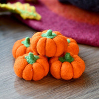 Tara Treasures Felt Pumpkins (Bright Orange Coloured) - 5 Pumpkins