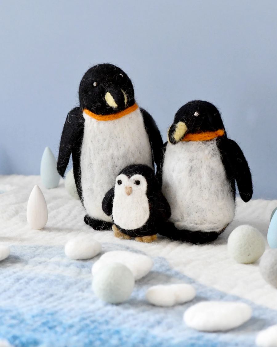 Tara Treasures Felt Penguin Family (Set of 3)